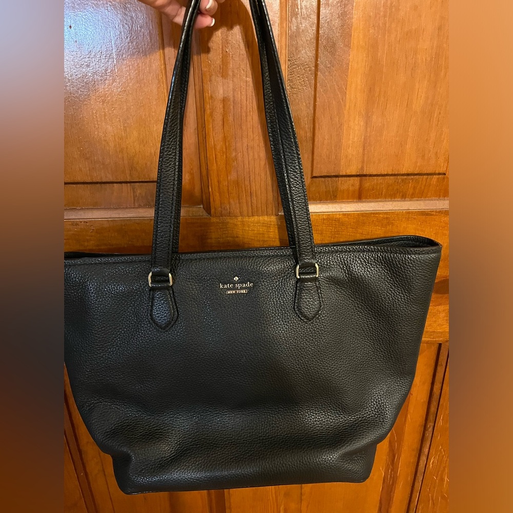 Kate Spade medium size shoulder bag, black, good condition
